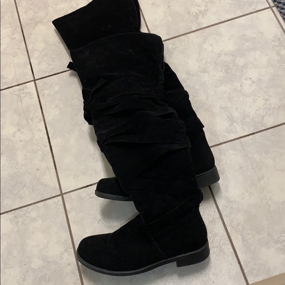 OTK boots! I’m 5’2 and they go above - Picture 2 of 2